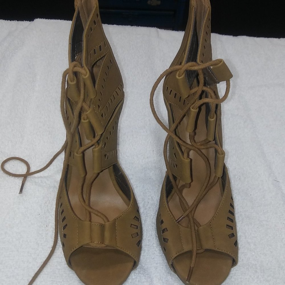 D Love High Heel Pumps